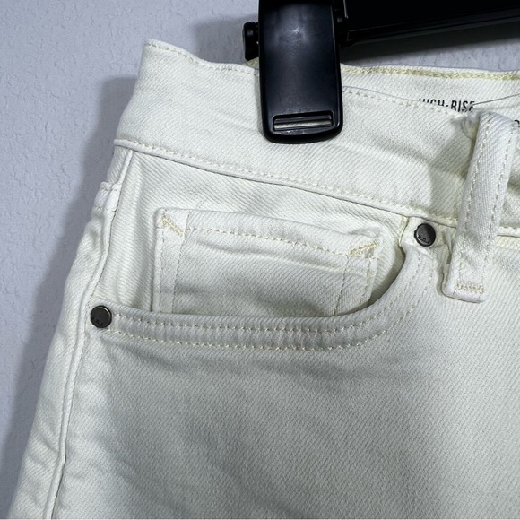 ANA cut off denim shorts size 6 HIGH-RISE
DENIM BOYFRIEND SHORT 5" INSEAM - Picture 7 of 10